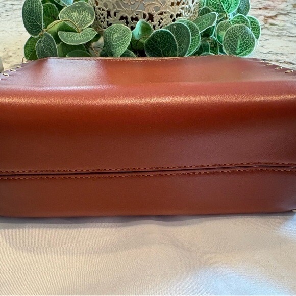 COACH Parker Bag Signature Canvas Tan & Brown Leather with Tea Rose Closure EUC - Picture 6 of 16